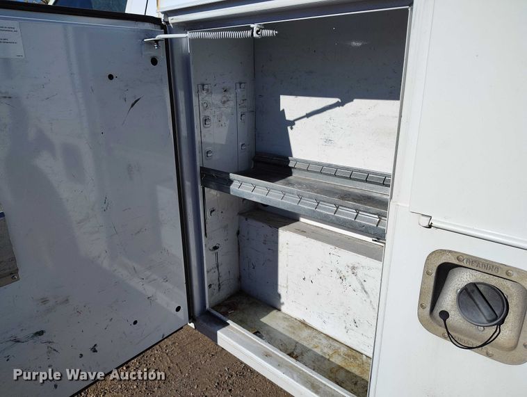 image for item YA1404 2018 Chevrolet Silverado 2500HD utility bed pickup truck