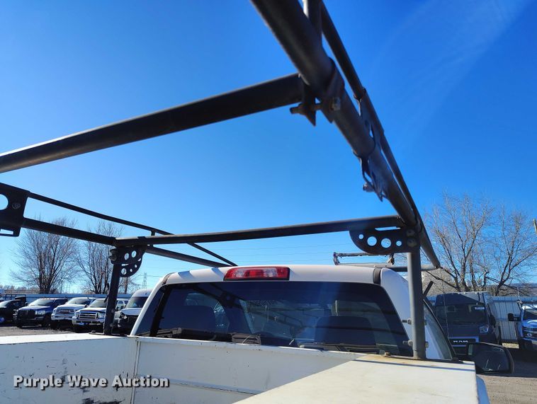 image for item YA1404 2018 Chevrolet Silverado 2500HD utility bed pickup truck