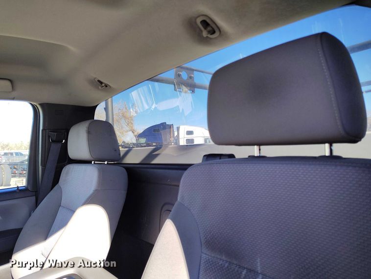 image for item YA1404 2018 Chevrolet Silverado 2500HD utility bed pickup truck