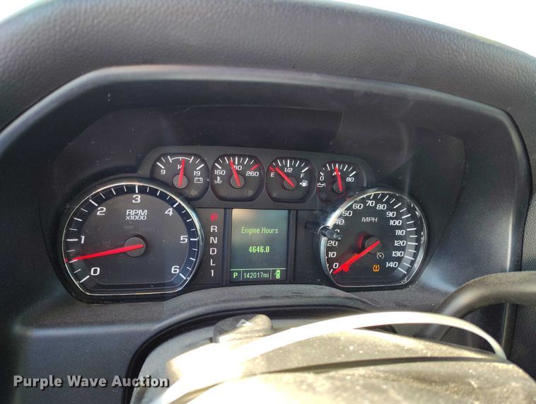 image for item YA1404 2018 Chevrolet Silverado 2500HD utility bed pickup truck