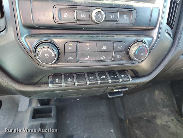 image for item YA1404 2018 Chevrolet Silverado 2500HD utility bed pickup truck