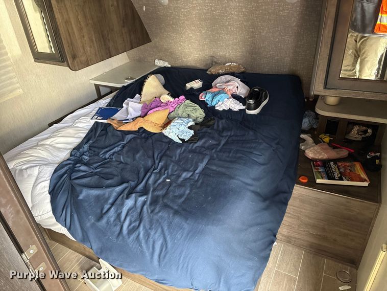 image for item YA1609 2020 Heartland  Wilderness camper