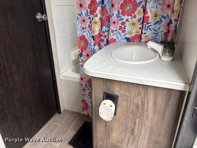 image for item YA1609 2020 Heartland  Wilderness camper