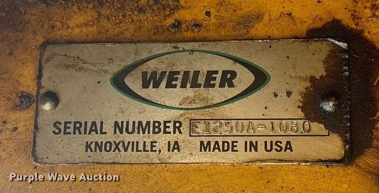 image for item DJ7943 2010 Weiler E1250A remixing transfer vehicle