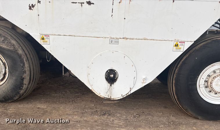 image for item DJ7977 1996 Roadtec Shuttle Buggy 2500 material transfer vehicle