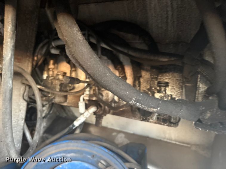 image for item DJ7977 1996 Roadtec Shuttle Buggy 2500 material transfer vehicle