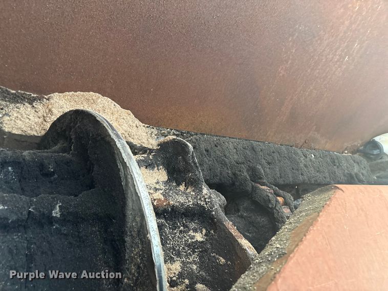 image for item DJ7977 1996 Roadtec Shuttle Buggy 2500 material transfer vehicle