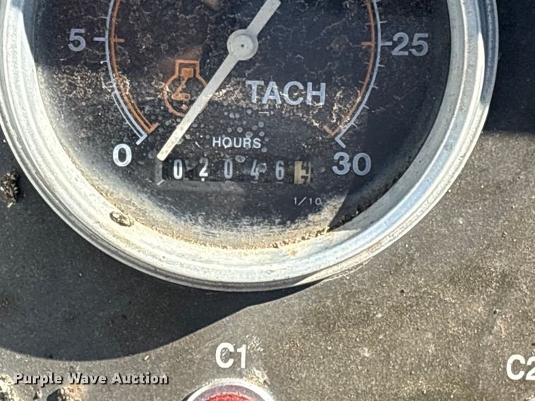 image for item DJ7977 1996 Roadtec Shuttle Buggy 2500 material transfer vehicle