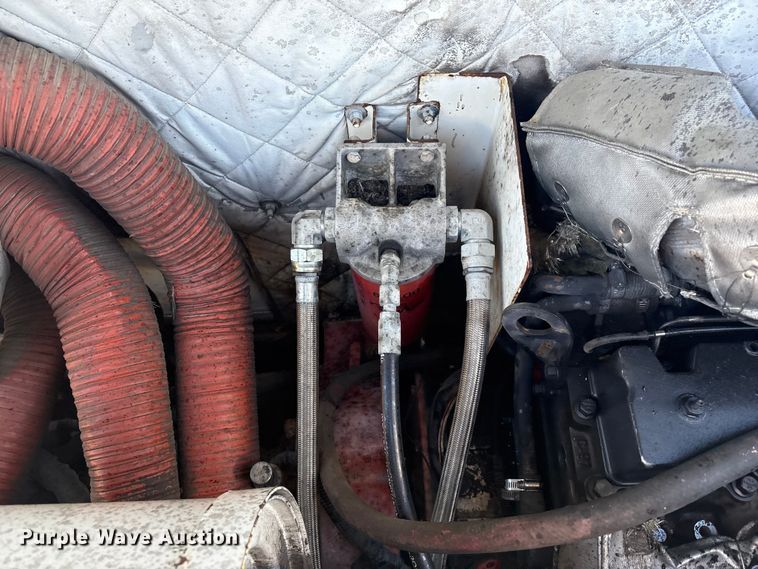 image for item DJ7977 1996 Roadtec Shuttle Buggy 2500 material transfer vehicle