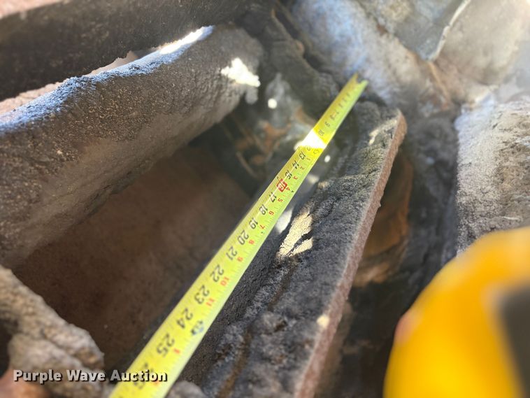 image for item DJ7977 1996 Roadtec Shuttle Buggy 2500 material transfer vehicle