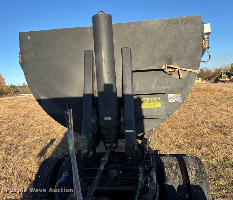 image for item DK0057 2006 Construction trailer specialists HRD-32 side dump trailer