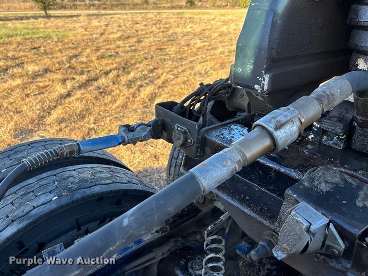 image for item DK0057 2006 Construction trailer specialists HRD-32 side dump trailer