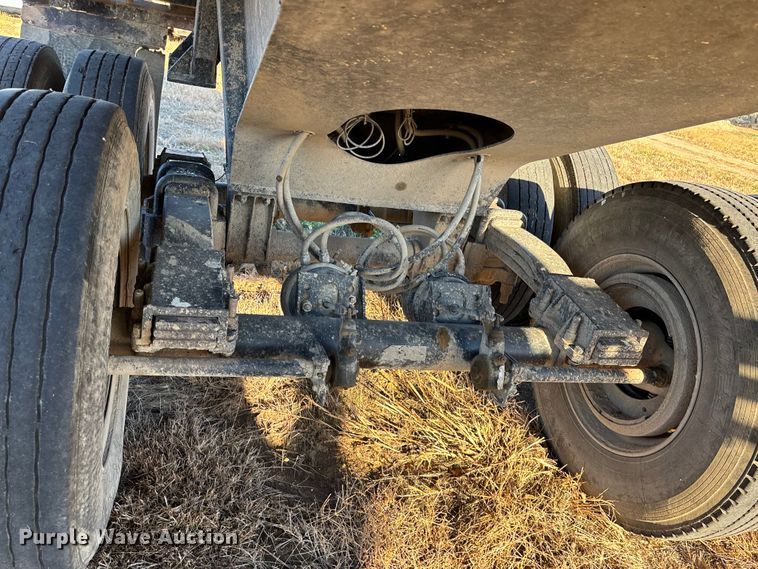 image for item DK0057 2006 Construction trailer specialists HRD-32 side dump trailer