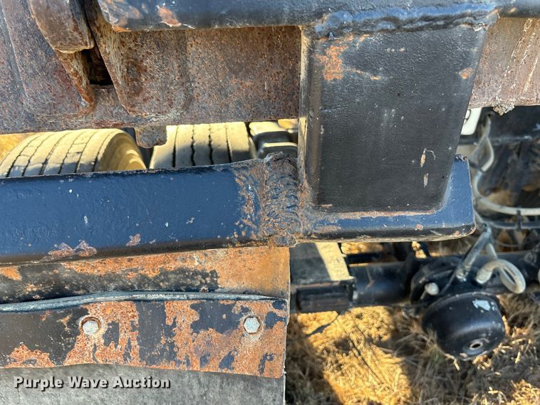 image for item DK0057 2006 Construction trailer specialists HRD-32 side dump trailer