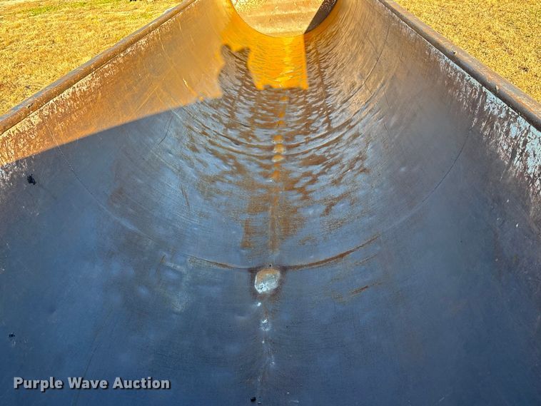 image for item DK0057 2006 Construction trailer specialists HRD-32 side dump trailer