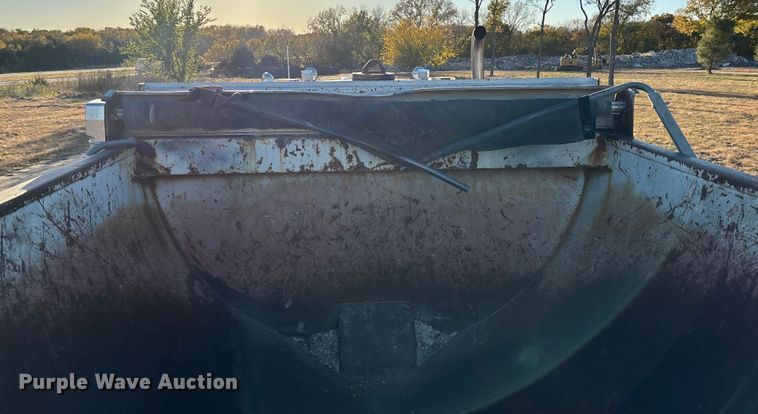 image for item DK0057 2006 Construction trailer specialists HRD-32 side dump trailer