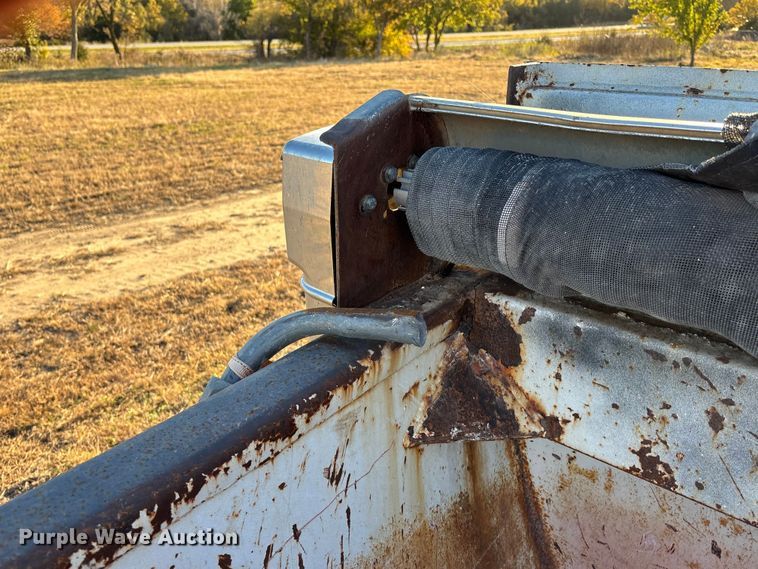 image for item DK0057 2006 Construction trailer specialists HRD-32 side dump trailer