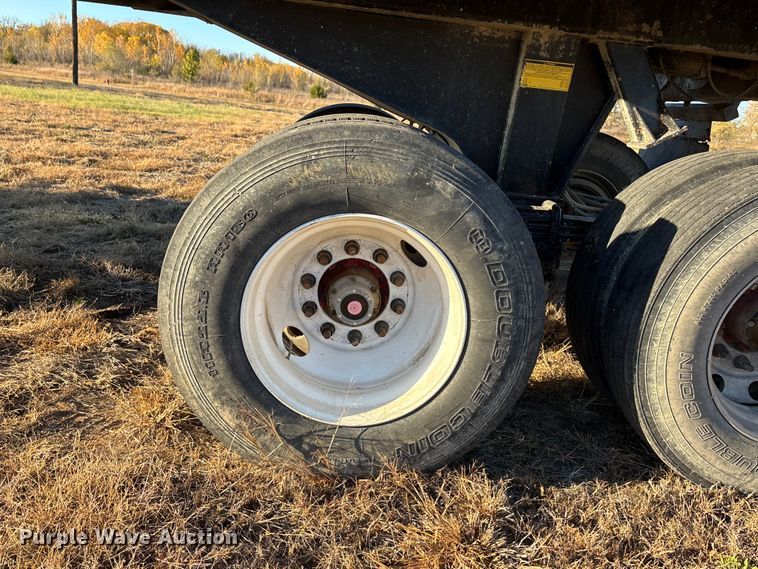 image for item DK0057 2006 Construction trailer specialists HRD-32 side dump trailer