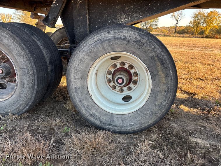 image for item DK0057 2006 Construction trailer specialists HRD-32 side dump trailer