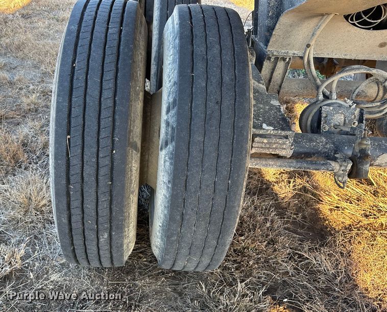 image for item DK0057 2006 Construction trailer specialists HRD-32 side dump trailer