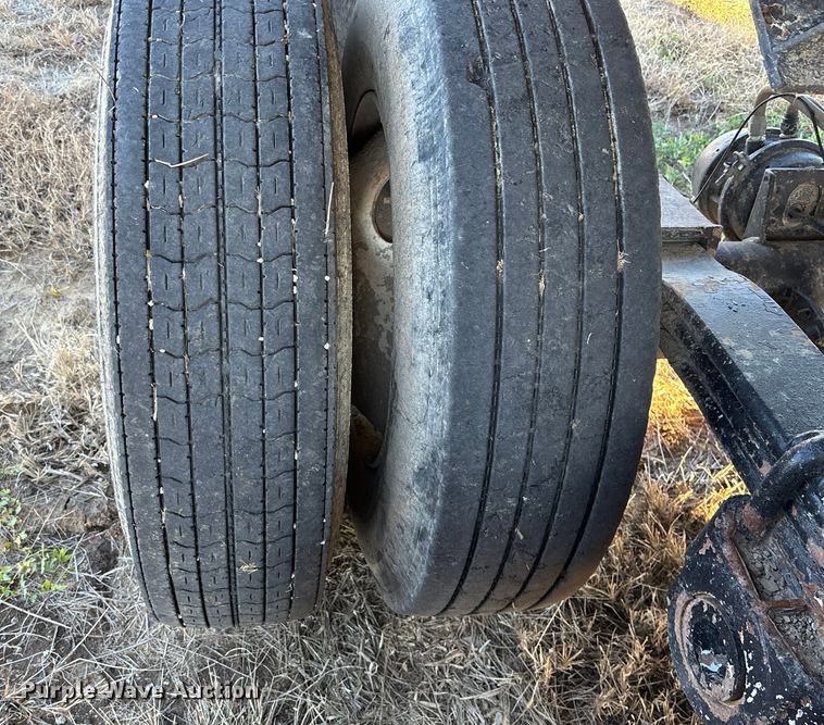 image for item DK0057 2006 Construction trailer specialists HRD-32 side dump trailer