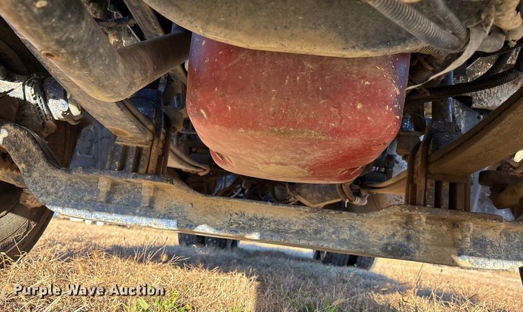 image for item DK0058 2016 Peterbilt 567 semi truck