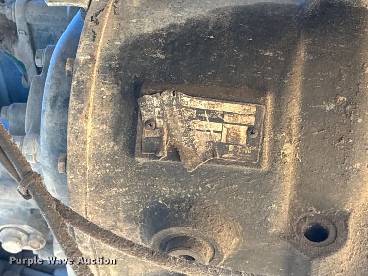 image for item DK0058 2016 Peterbilt 567 semi truck