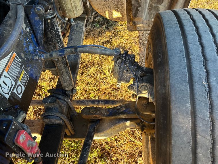 image for item DK0058 2016 Peterbilt 567 semi truck