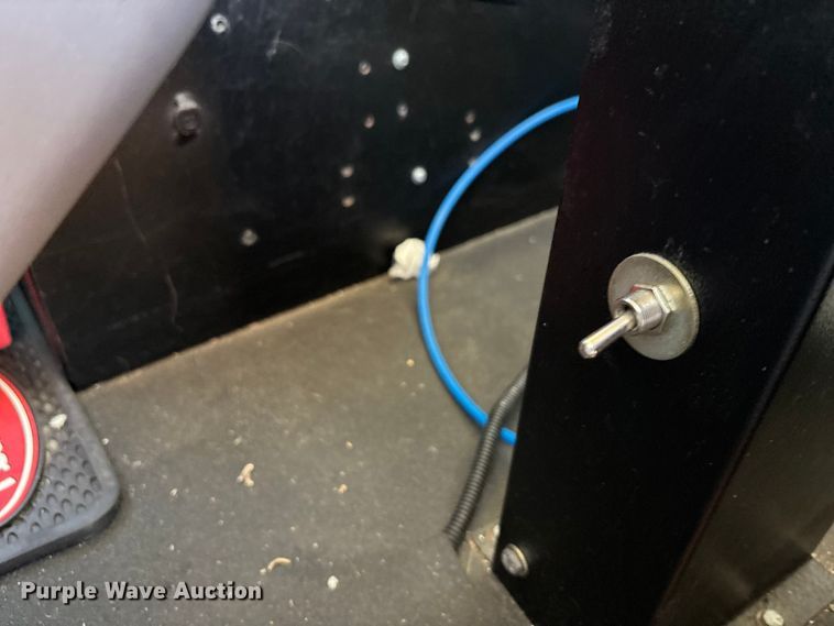 image for item DK0058 2016 Peterbilt 567 semi truck