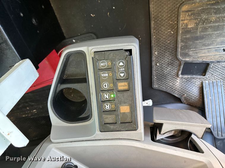 image for item DK0058 2016 Peterbilt 567 semi truck