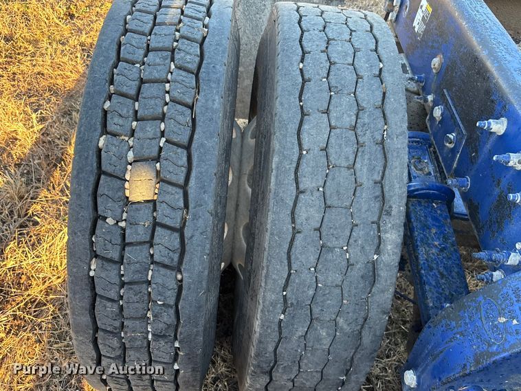 image for item DK0058 2016 Peterbilt 567 semi truck