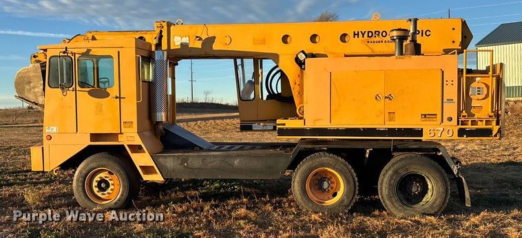 image for item DK0116 Badger 670 Hydro-Scopic wheeled excavator
