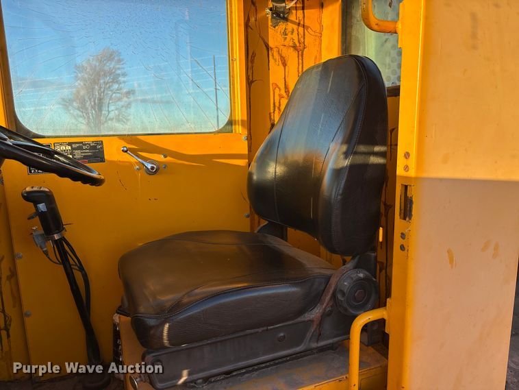 image for item DK0116 Badger 670 Hydro-Scopic wheeled excavator