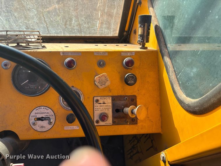 image for item DK0116 Badger 670 Hydro-Scopic wheeled excavator