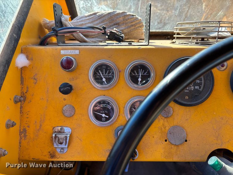 image for item DK0116 Badger 670 Hydro-Scopic wheeled excavator