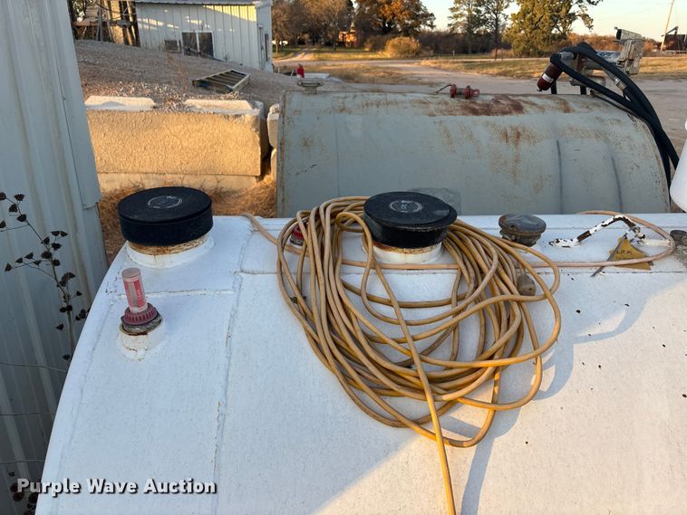 image for item DK0126 Fuel tank