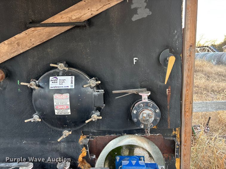 image for item DK0128 Frac tank trailer