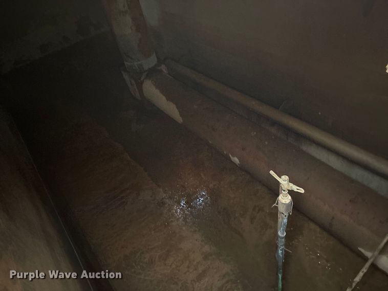 image for item DK0128 Frac tank trailer