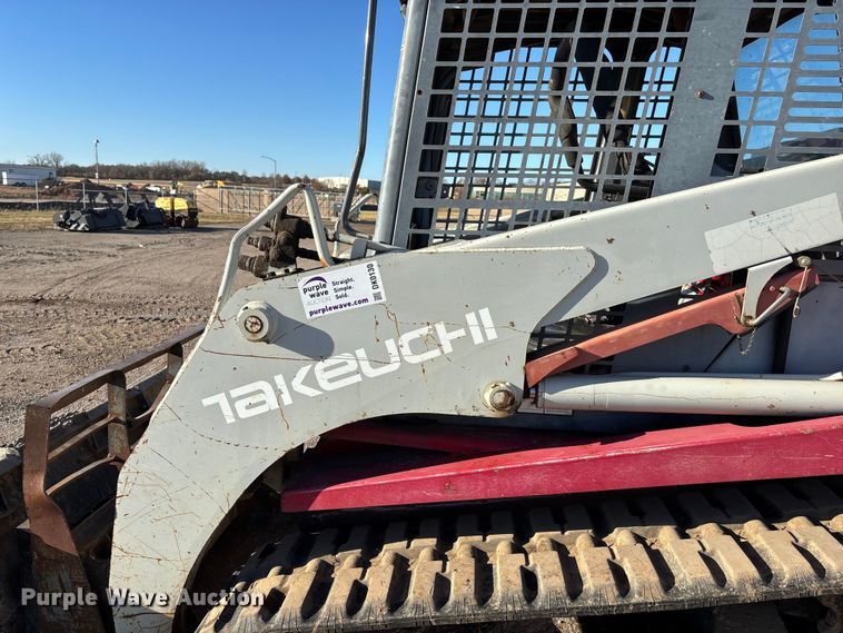 image for item DK0130 2008 Takeuchi TL140 tracked skid steer loader