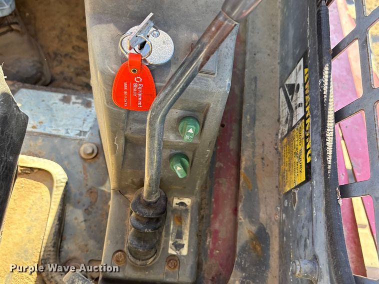 image for item DK0130 2008 Takeuchi TL140 tracked skid steer loader