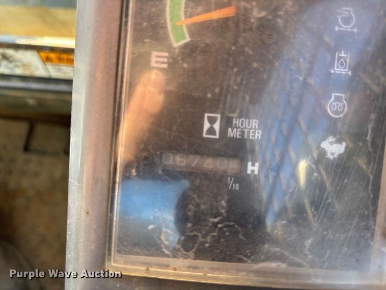 image for item DK0130 2008 Takeuchi TL140 tracked skid steer loader