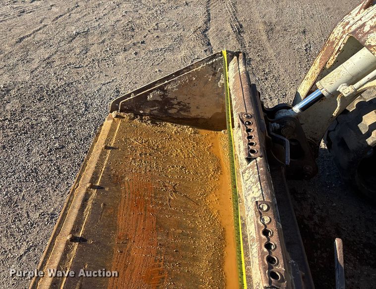 image for item DK0131 2007 Takeuchi TL140 tracked skid steer loader