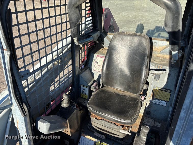 image for item DK0131 2007 Takeuchi TL140 tracked skid steer loader