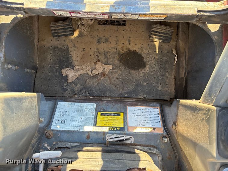 image for item DK0131 2007 Takeuchi TL140 tracked skid steer loader