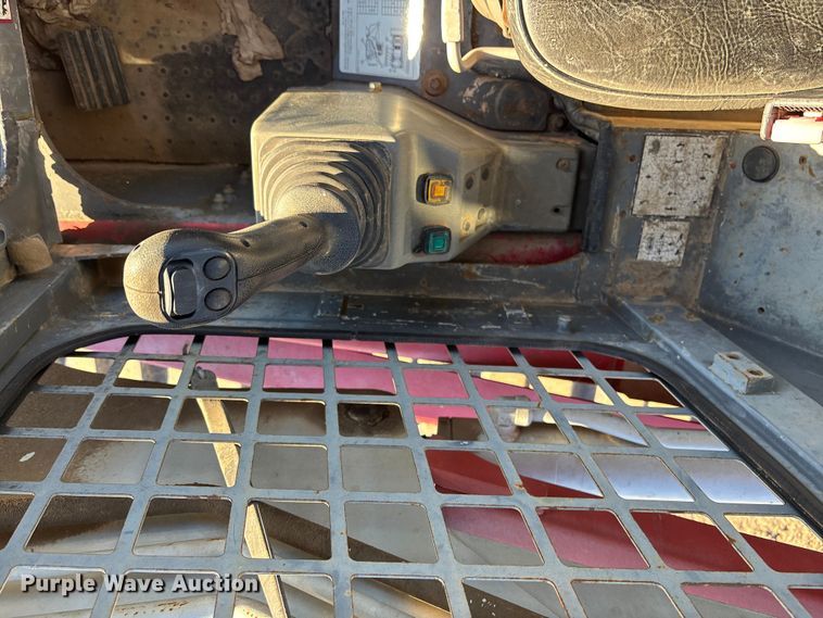 image for item DK0131 2007 Takeuchi TL140 tracked skid steer loader