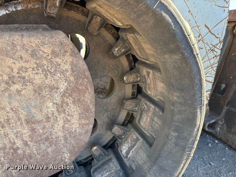 image for item DK0131 2007 Takeuchi TL140 tracked skid steer loader