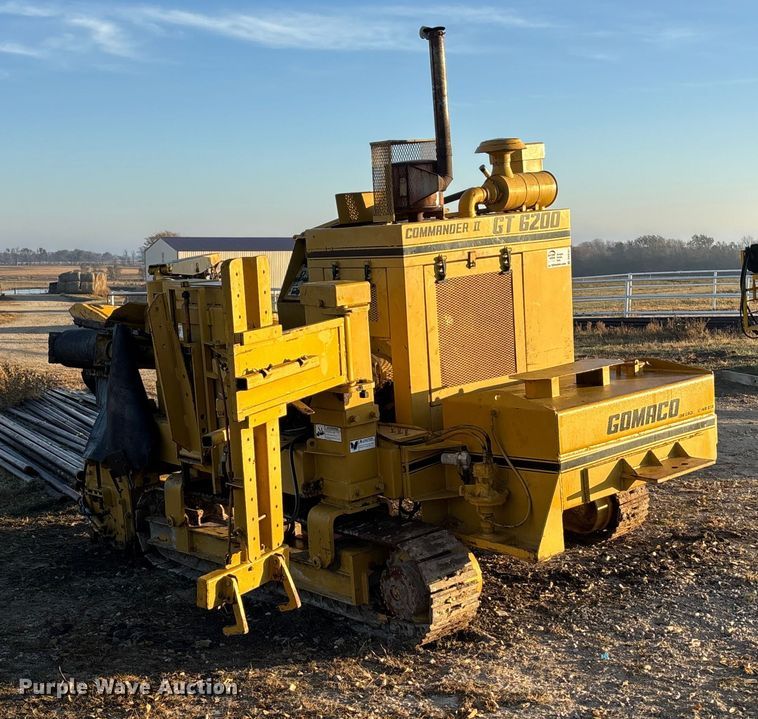 image for item DK0151 1986 Gomaco Commander II GT6200 slip form paver