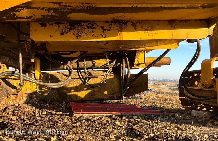 image for item DK0151 1986 Gomaco Commander II GT6200 slip form paver