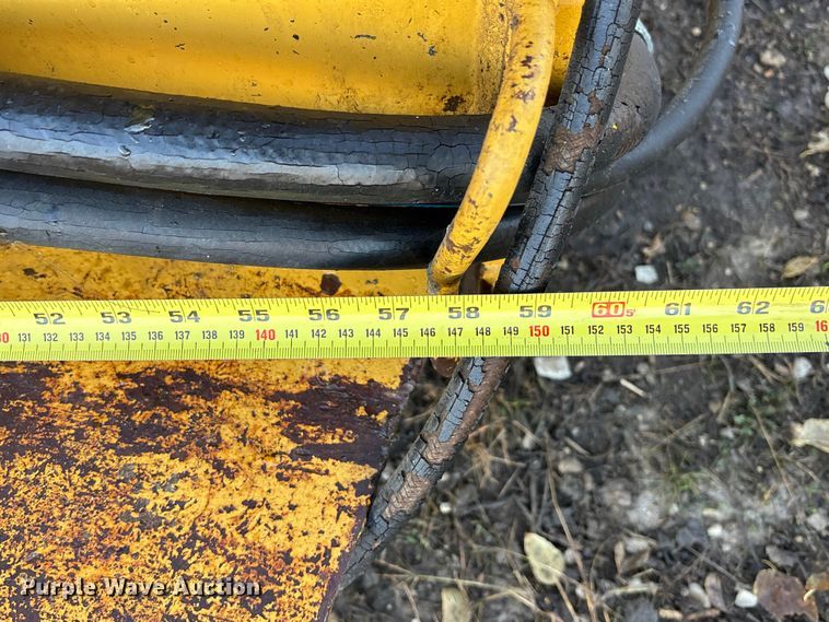 image for item DK0151 1986 Gomaco Commander II GT6200 slip form paver