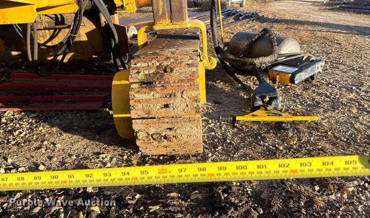 image for item DK0151 1986 Gomaco Commander II GT6200 slip form paver